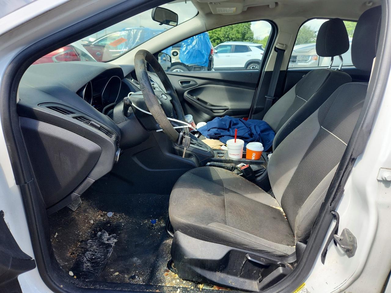 2014 Ford Focus S - zdjęcie 7