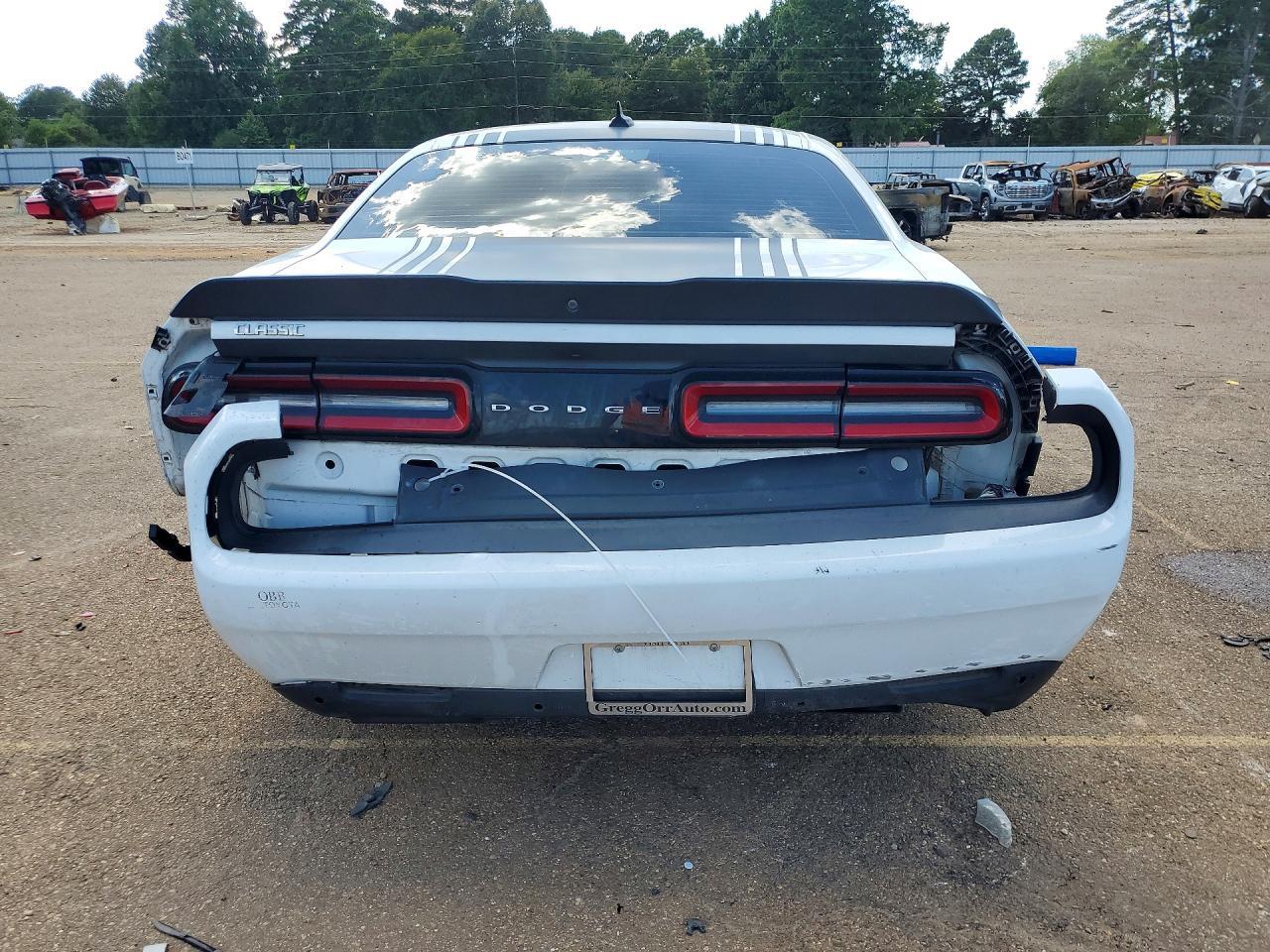 2016 Dodge Challenger R/T - zdjęcie 6
