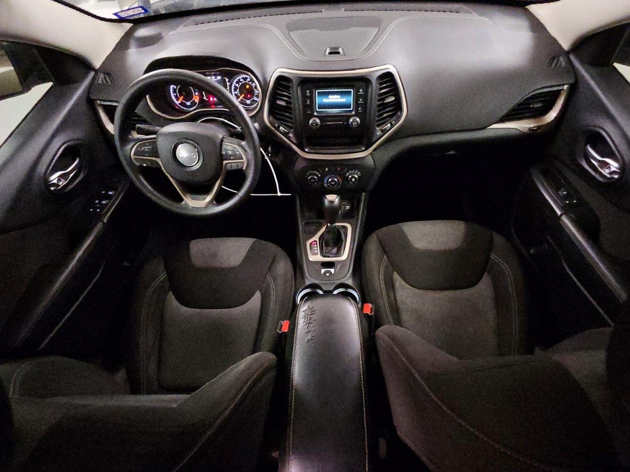2014 Jeep Cherokee Sport - zdjęcie 8