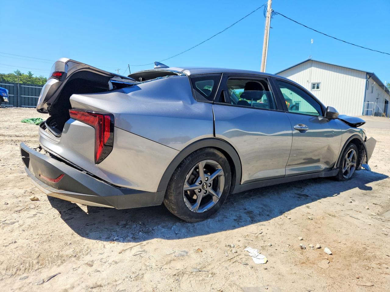 2025 Kia K4 Lxs - zdjęcie 3