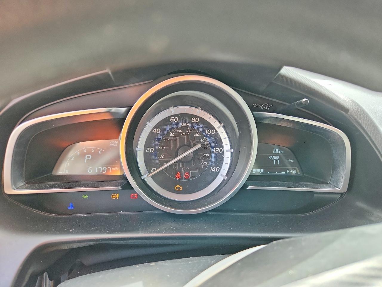 2018 Toyota Yaris Ia Base - zdjęcie 9