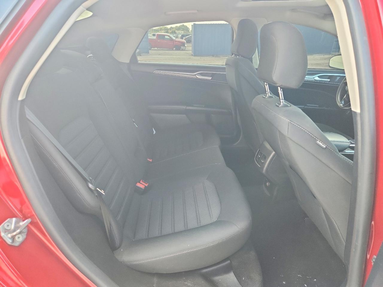 2020 Ford Fusion Se - zdjęcie 10