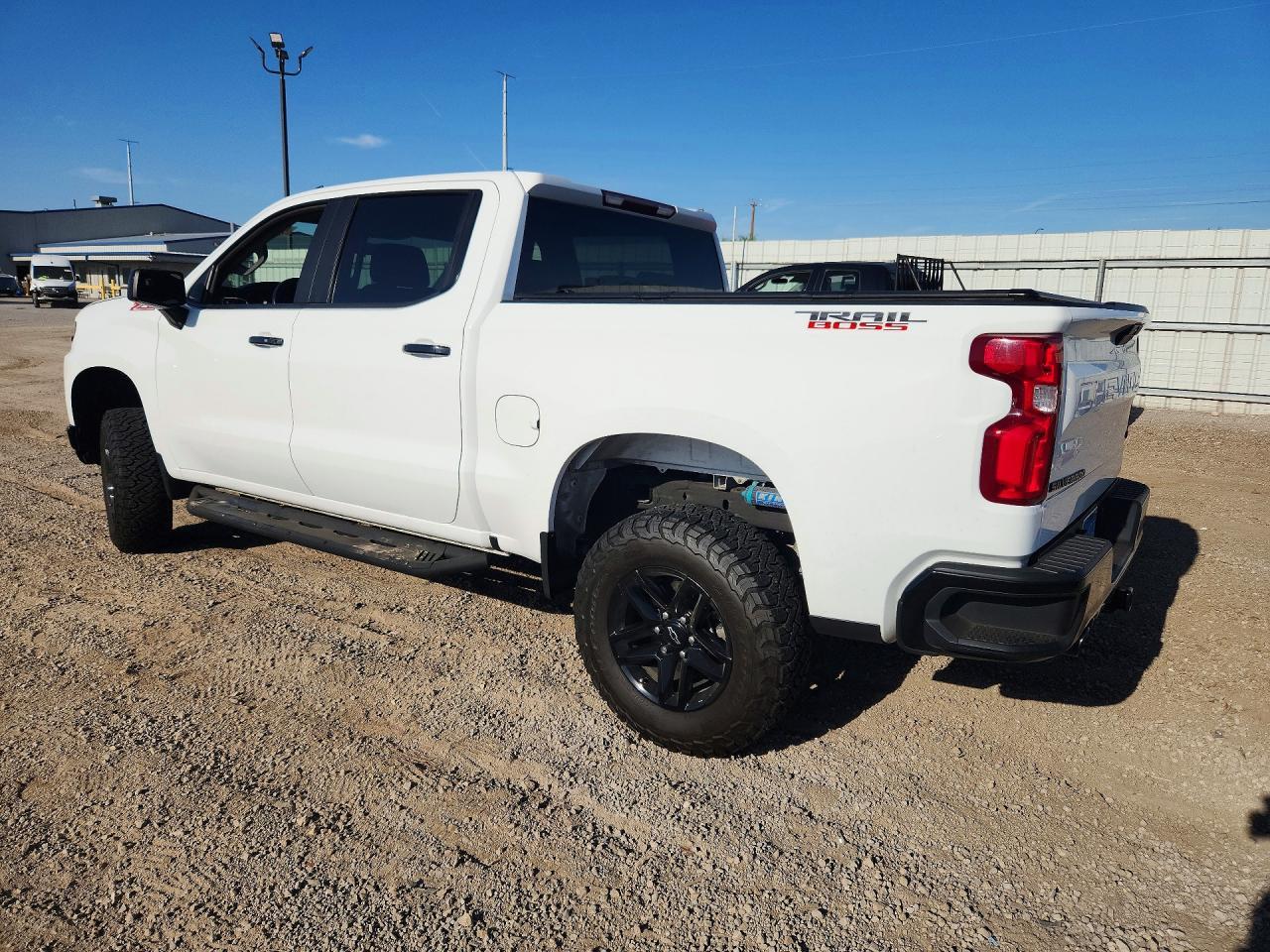 2020 Chevrolet Silverado K1500 Lt Trail Boss - zdjęcie 2