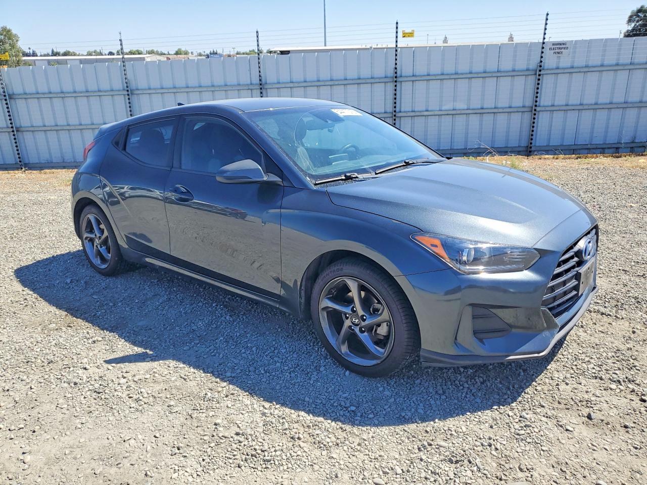 2019 Hyundai Veloster 2.0L - zdjęcie 4