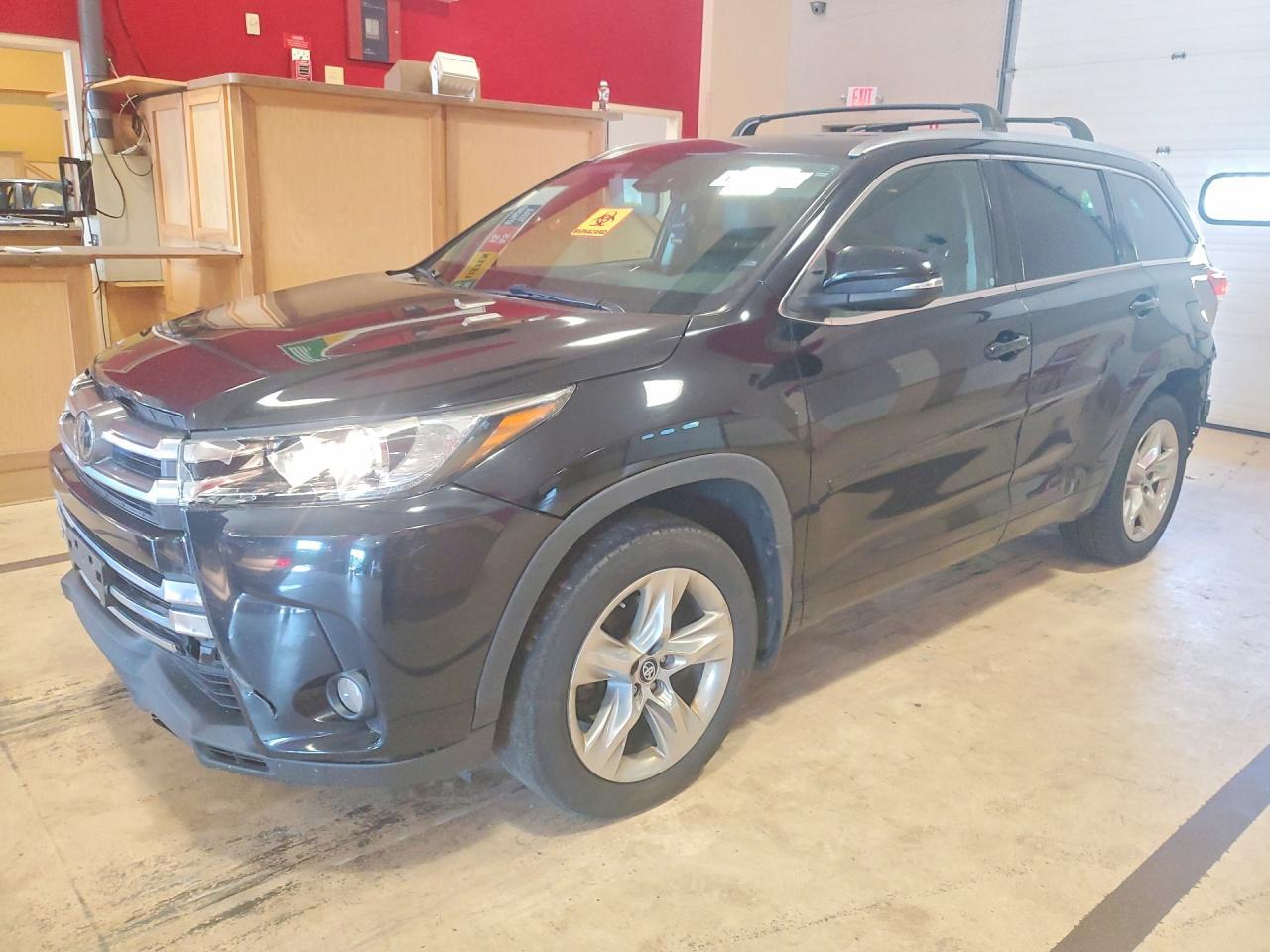 2018 Toyota Highlander Limited - zdjęcie główne