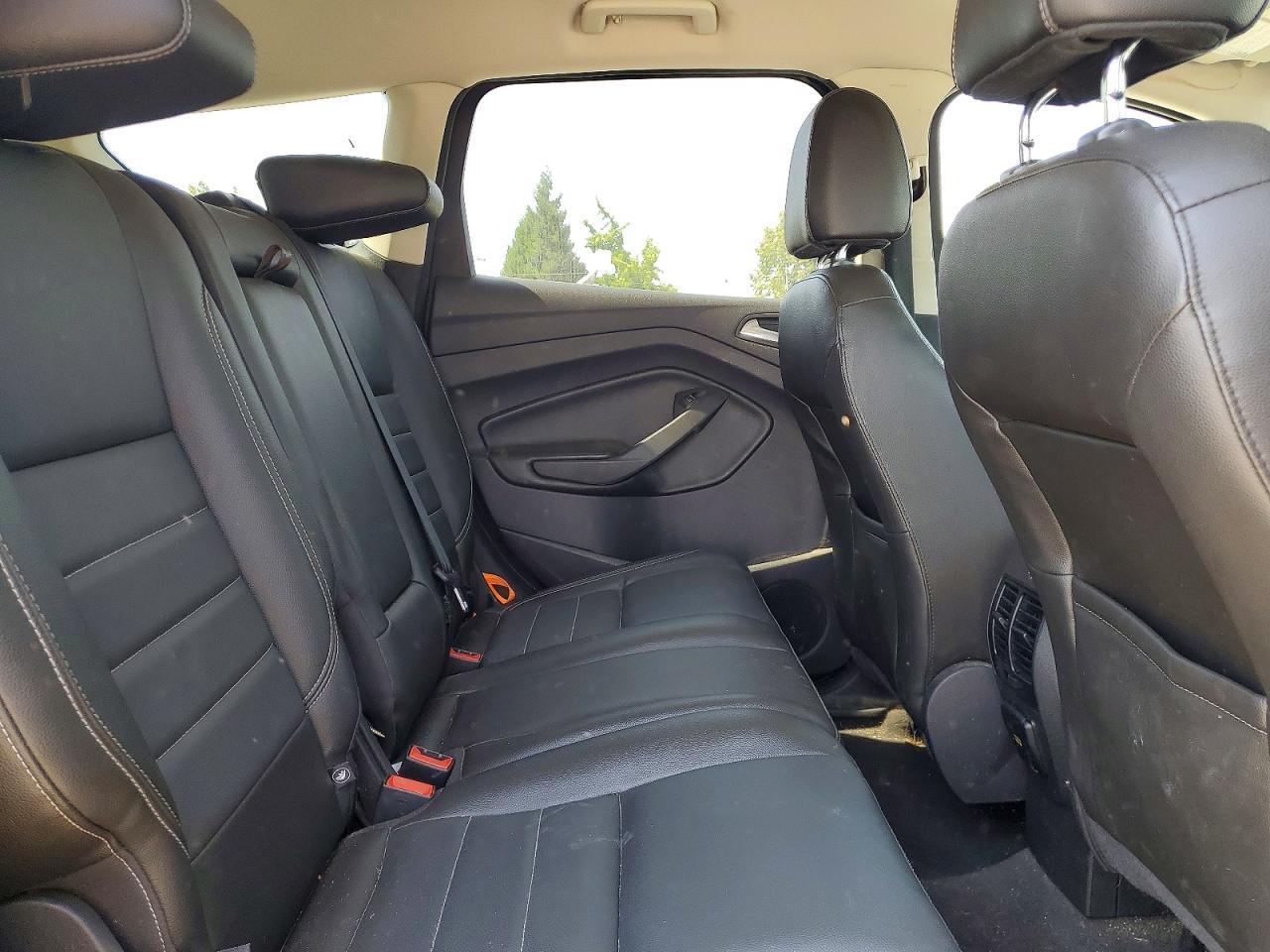 2014 Ford Escape Titanium - zdjęcie 10