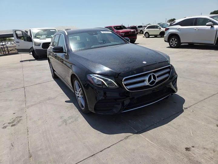 2017 Mercedes-Benz E 400 4Matic - zdjęcie 14