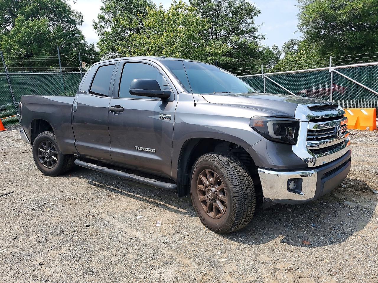 2015 Toyota Tundra Sr5 - zdjęcie 4
