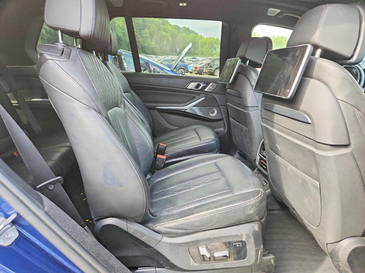 2020 BMW X7 M50I - zdjęcie 11