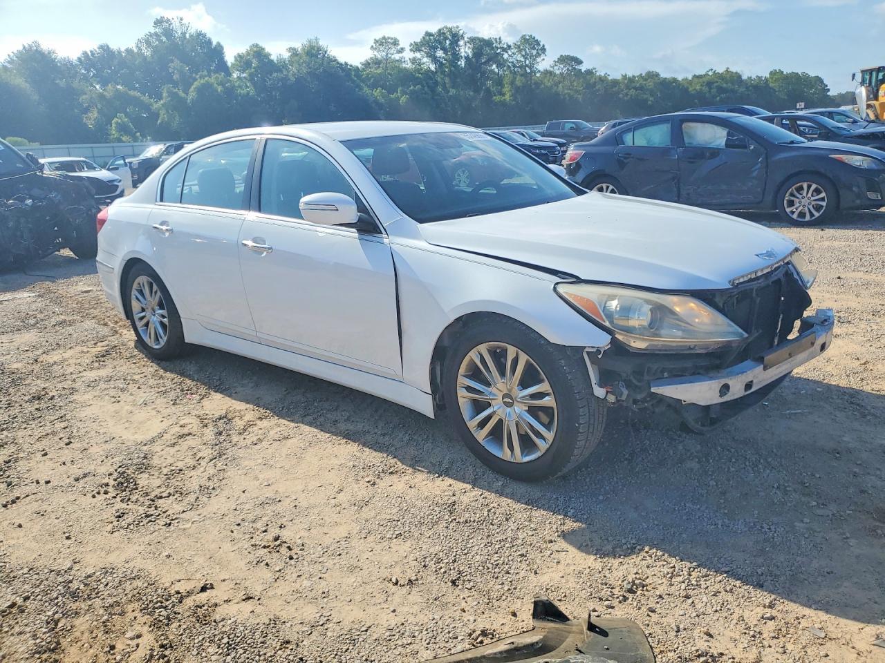 2014 Hyundai Genesis 3.8L - zdjęcie 4
