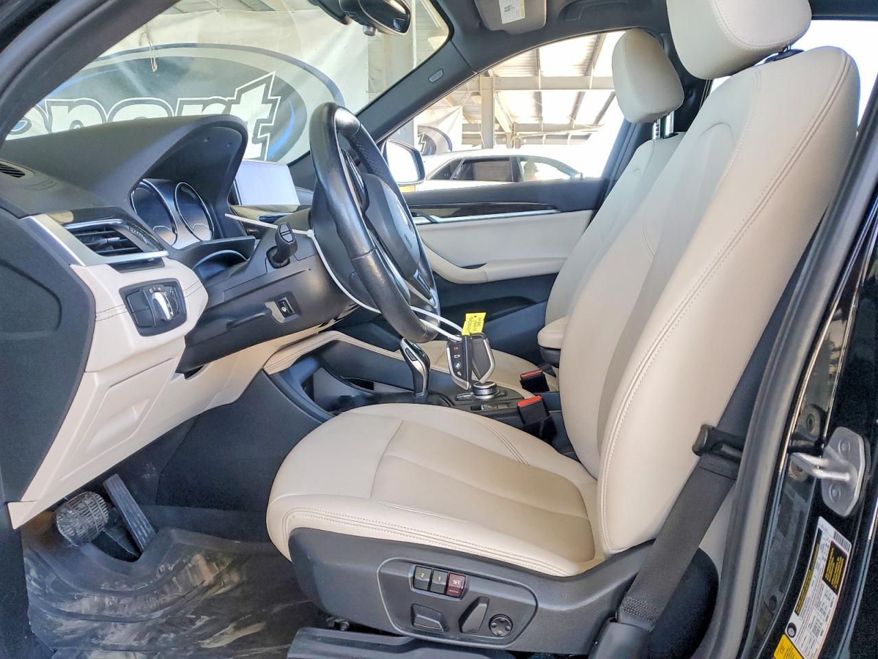 2021 BMW X1 xDrive28I - zdjęcie 7