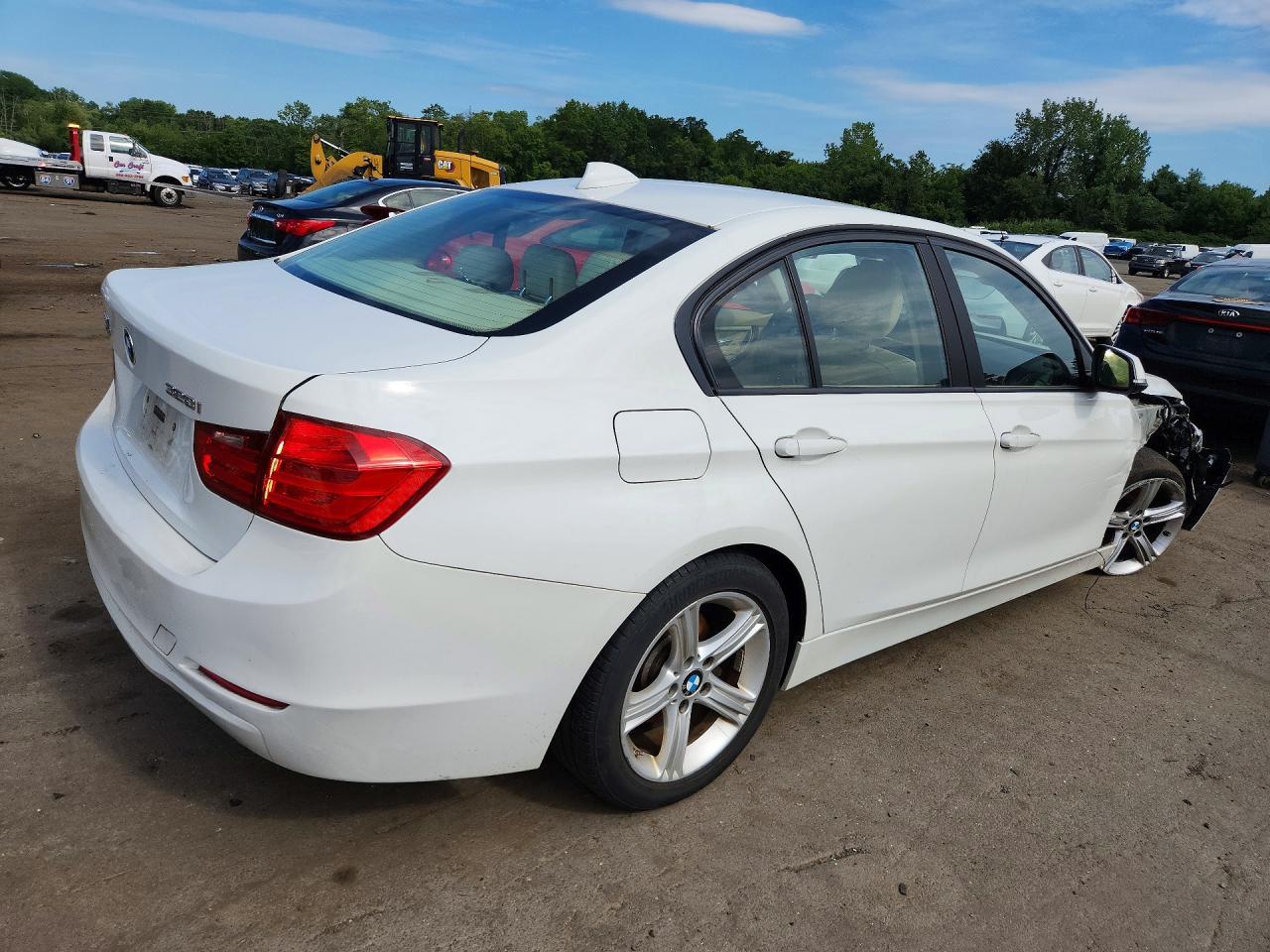 2013 BMW Seria 3 328i - zdjęcie 3