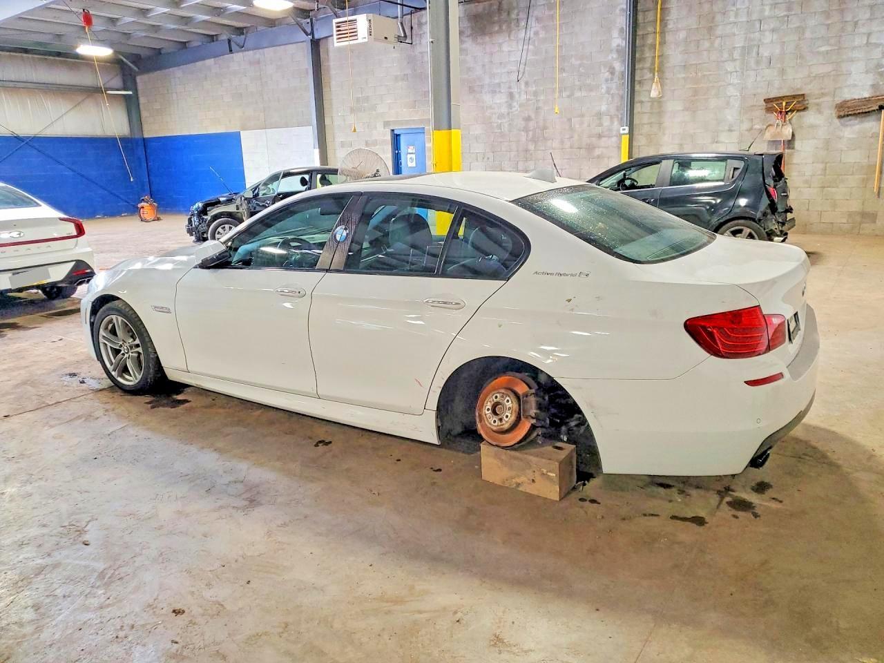 2014 BMW Activehybrid 5 - zdjęcie 2