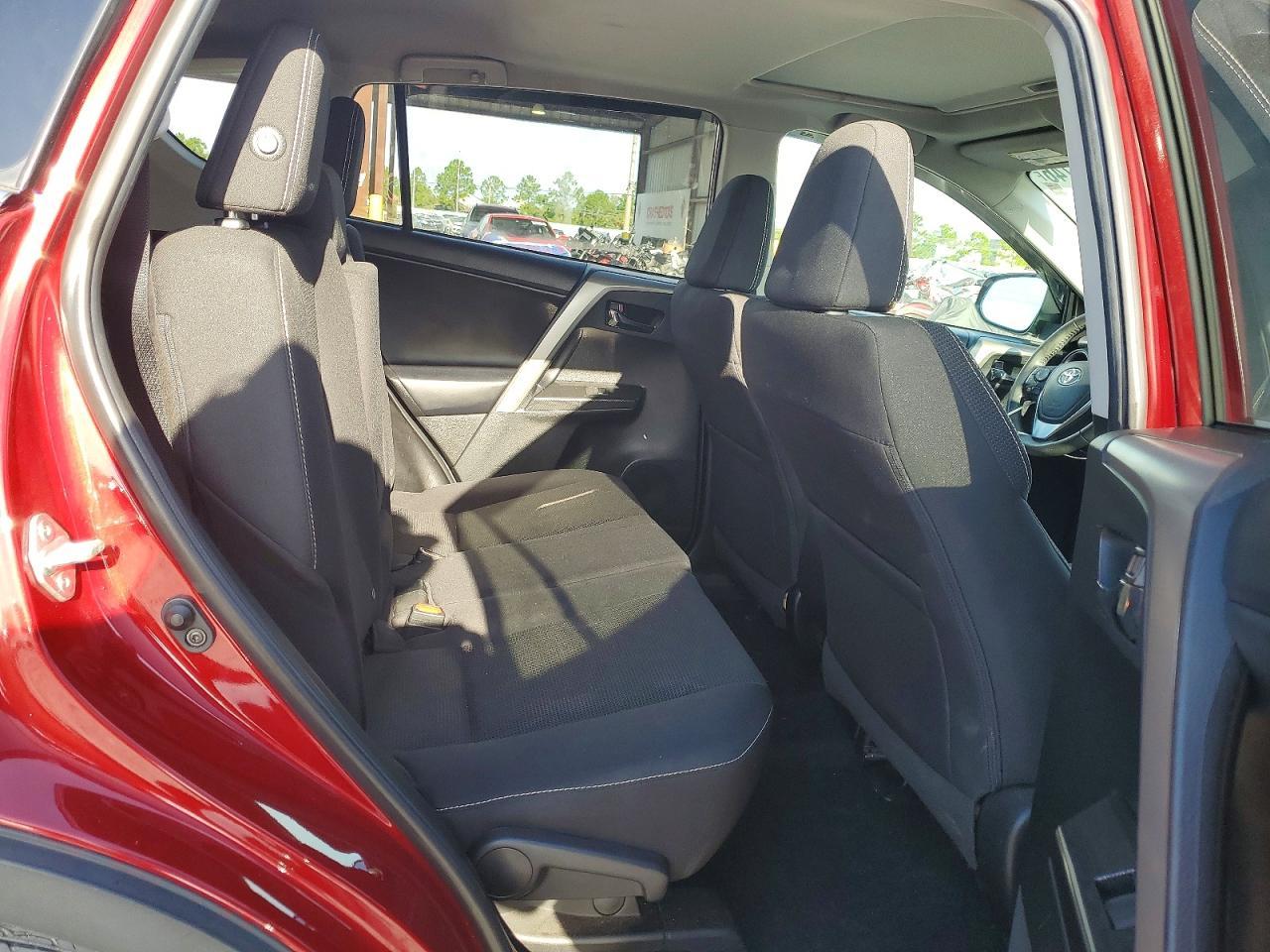 2018 Toyota Rav4 Adventure - zdjęcie 11