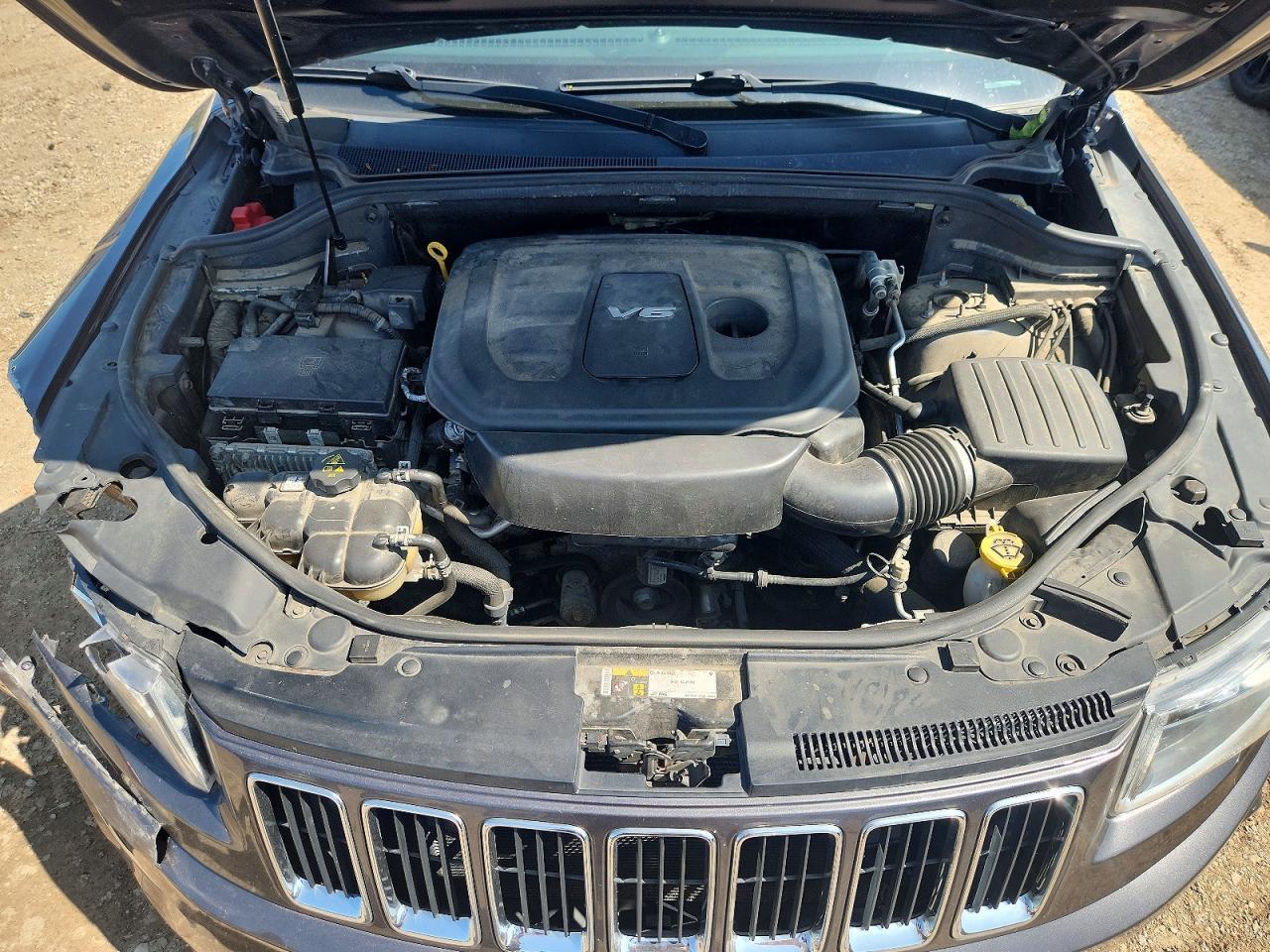 2016 Jeep Grand Cherokee Laredo - zdjęcie 12