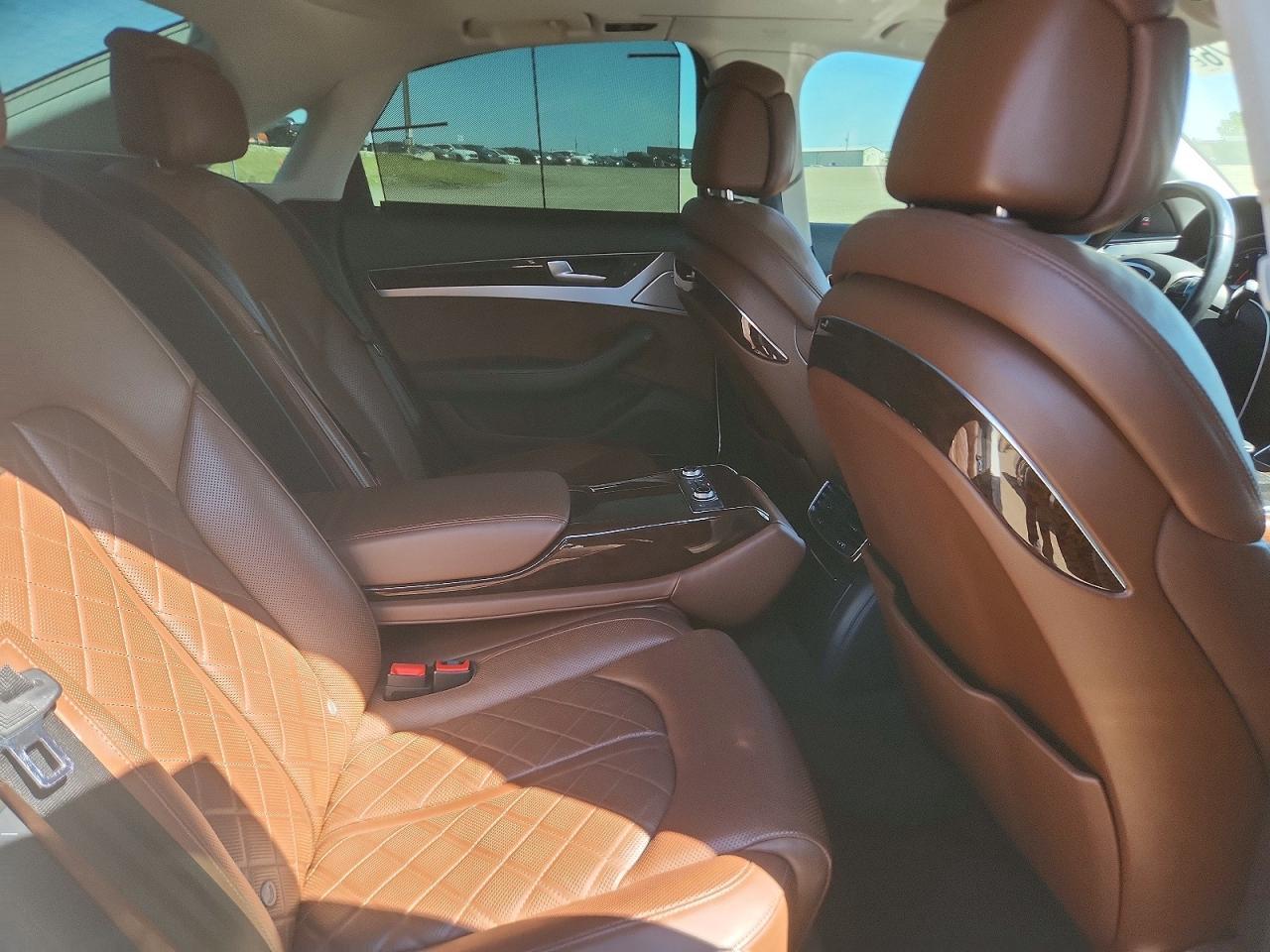 2013 Audi A8 Quattro - zdjęcie 10