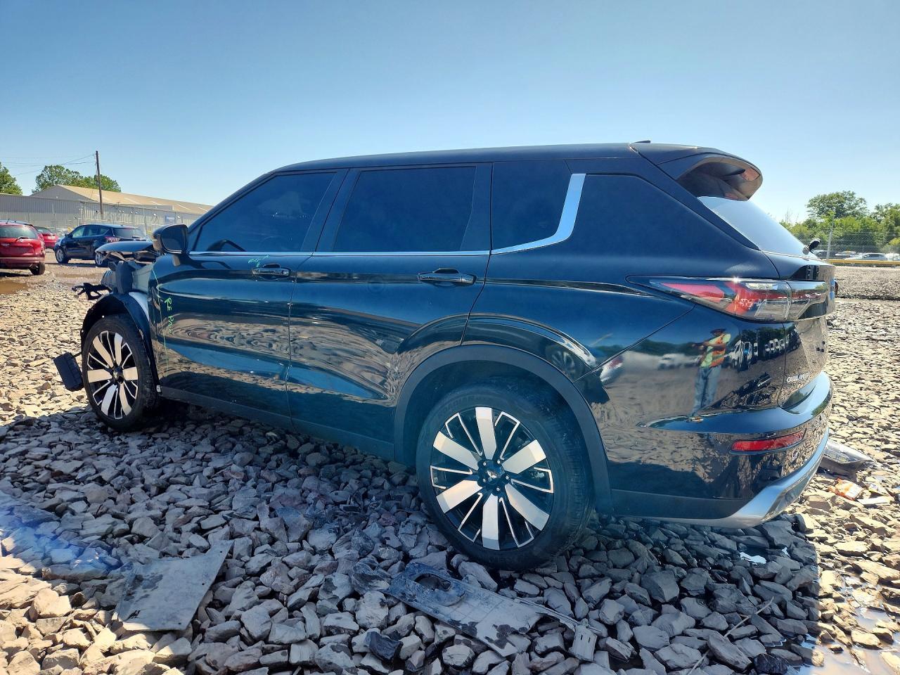 2025 Mitsubishi Outlander Se - zdjęcie 2