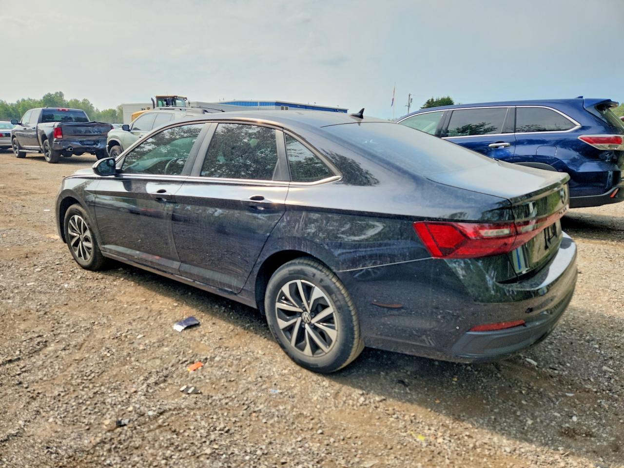 2025 Volkswagen Jetta Trendline - zdjęcie 2