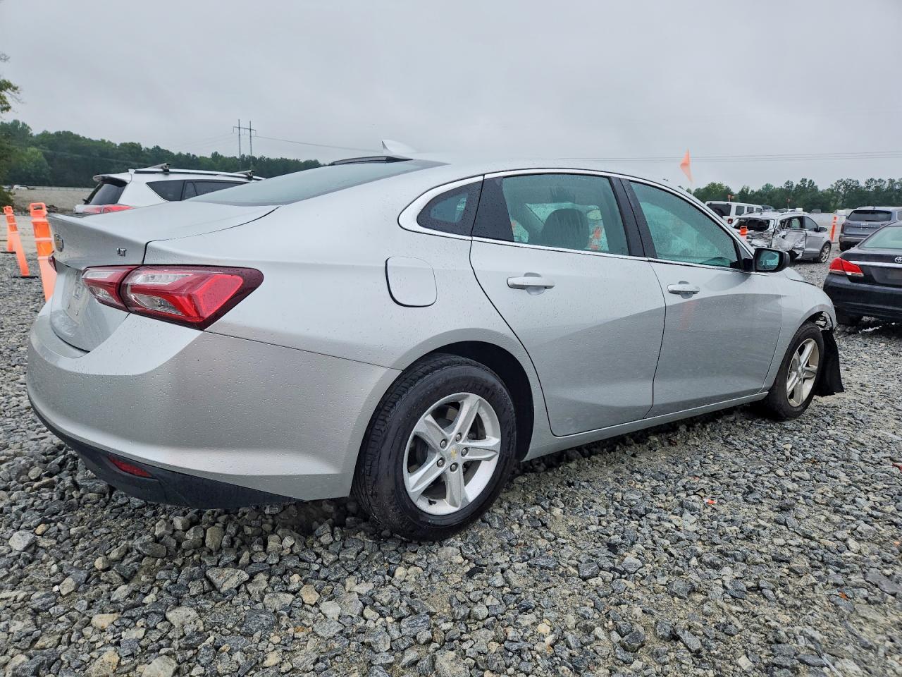 2022 Chevrolet Malibu Lt - zdjęcie 3