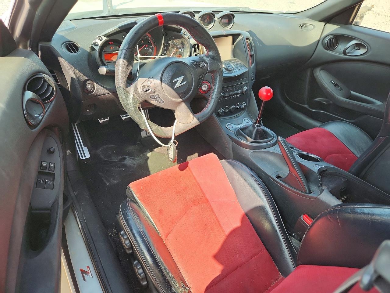 2017 Nissan 370Z Nismo Tech - zdjęcie 8