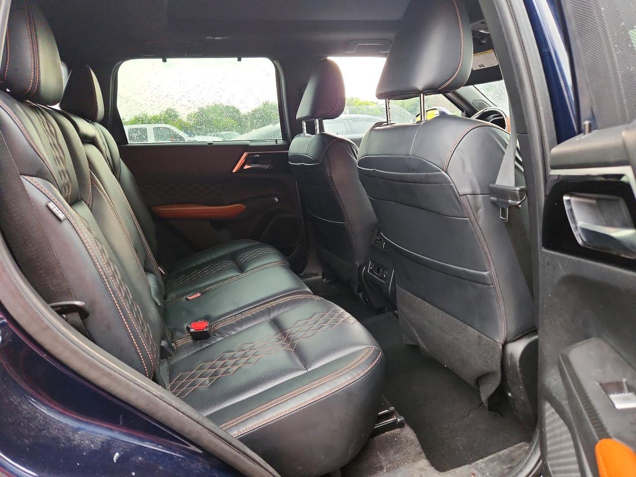 2022 Mitsubishi Outlander Sel - zdjęcie 11