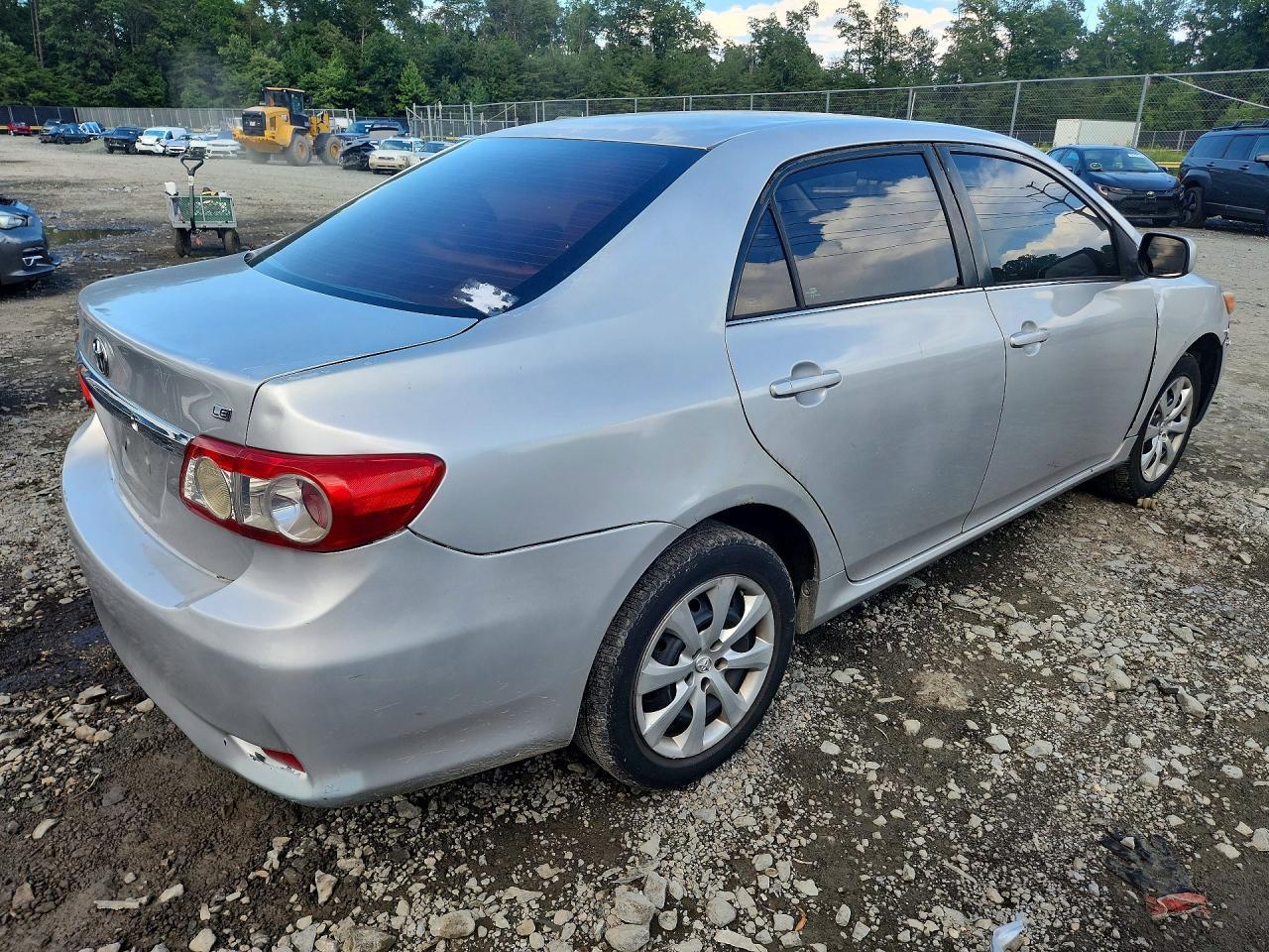 2013 Toyota Corolla Le - zdjęcie 3