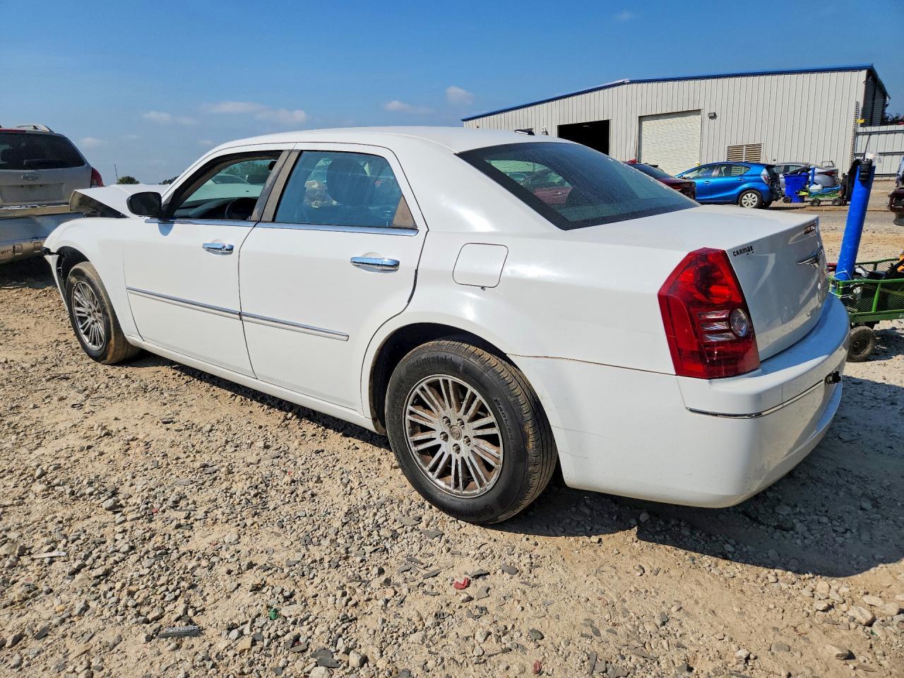 2021 Chrysler 300 Touring - zdjęcie 2