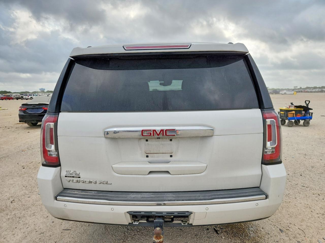 2017 GMC Yukon Xl Denali - zdjęcie 6