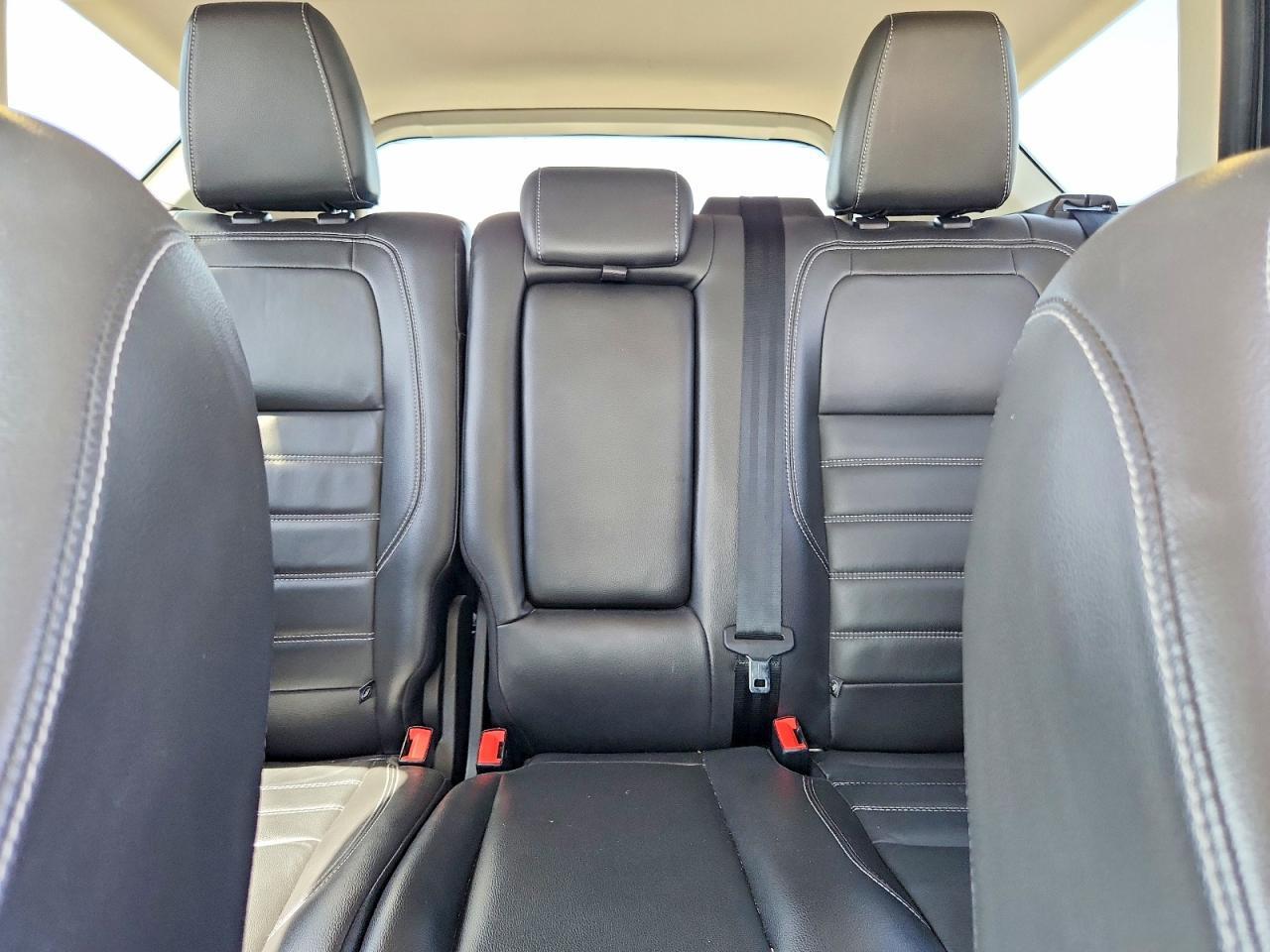 2017 Ford Escape Titanium - zdjęcie 19