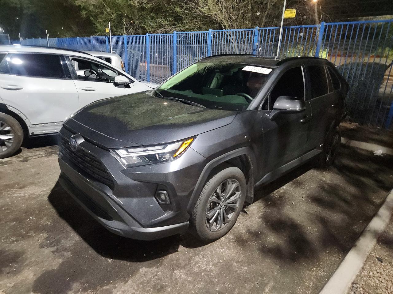 2024 Toyota Rav4 Xle Premium - zdjęcie główne