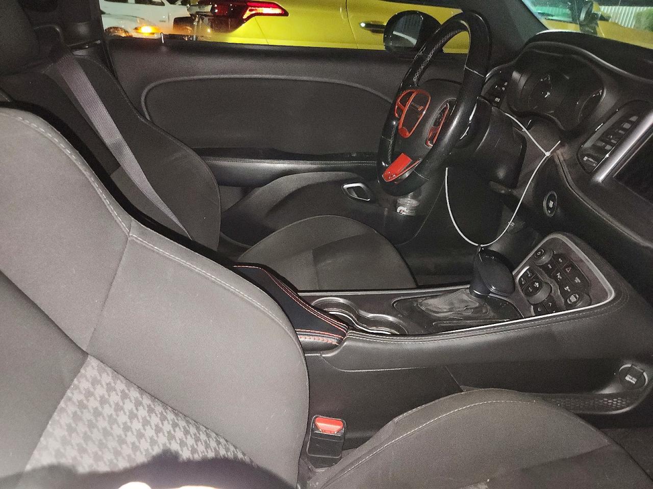 2019 Dodge Challenger R/T - zdjęcie 12