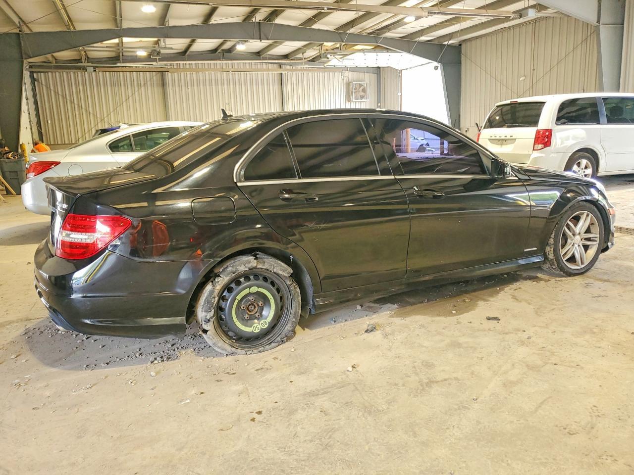 2013 Mercedes-Benz C 300 4Matic - zdjęcie 3