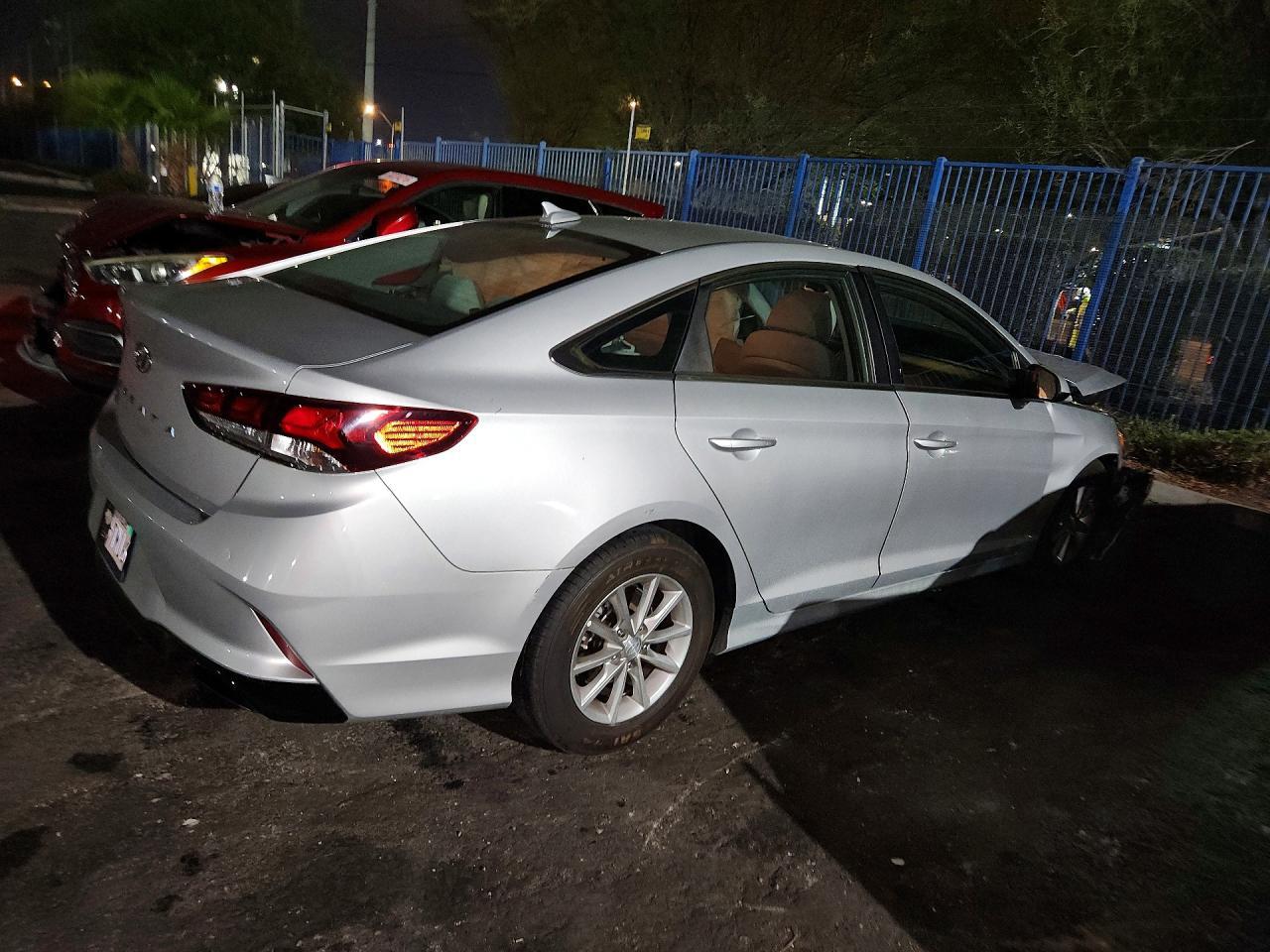2018 Hyundai Sonata Se - zdjęcie 3