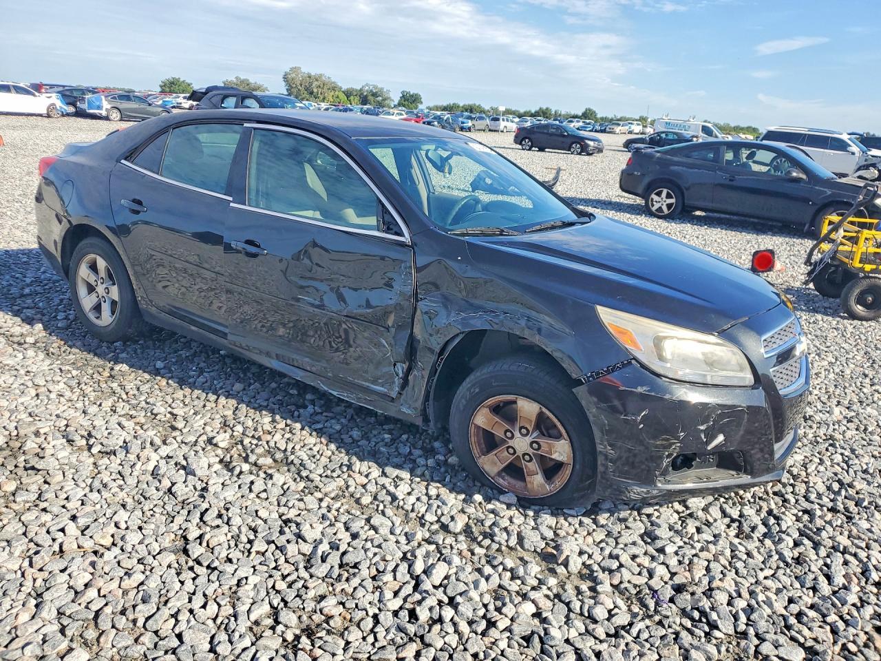 2013 Chevrolet Malibu Ls - zdjęcie 4