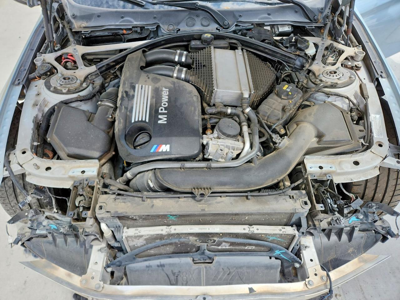 2015 BMW M4 - zdjęcie 11