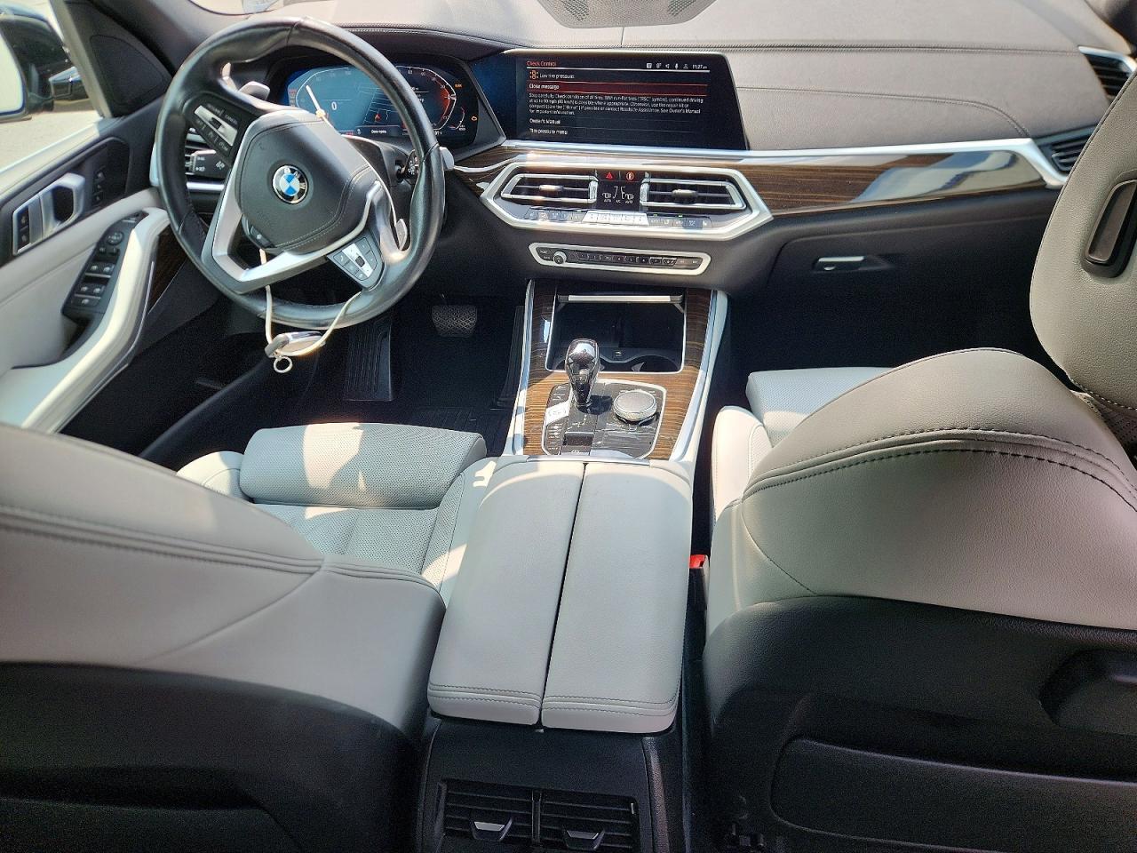 2023 BMW X5 xDrive40I - zdjęcie 8