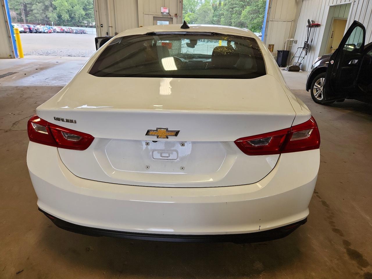 2018 Chevrolet Malibu Ls - zdjęcie 6