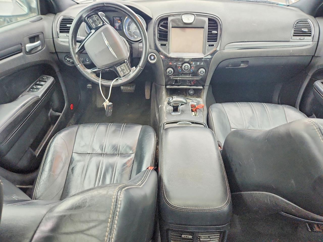 2014 Chrysler 300 S - zdjęcie 8