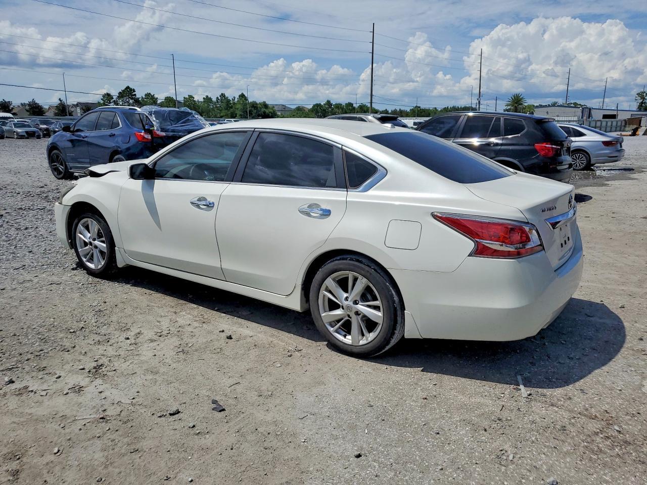 2015 Nissan Altima 2.5 Sv - zdjęcie 2