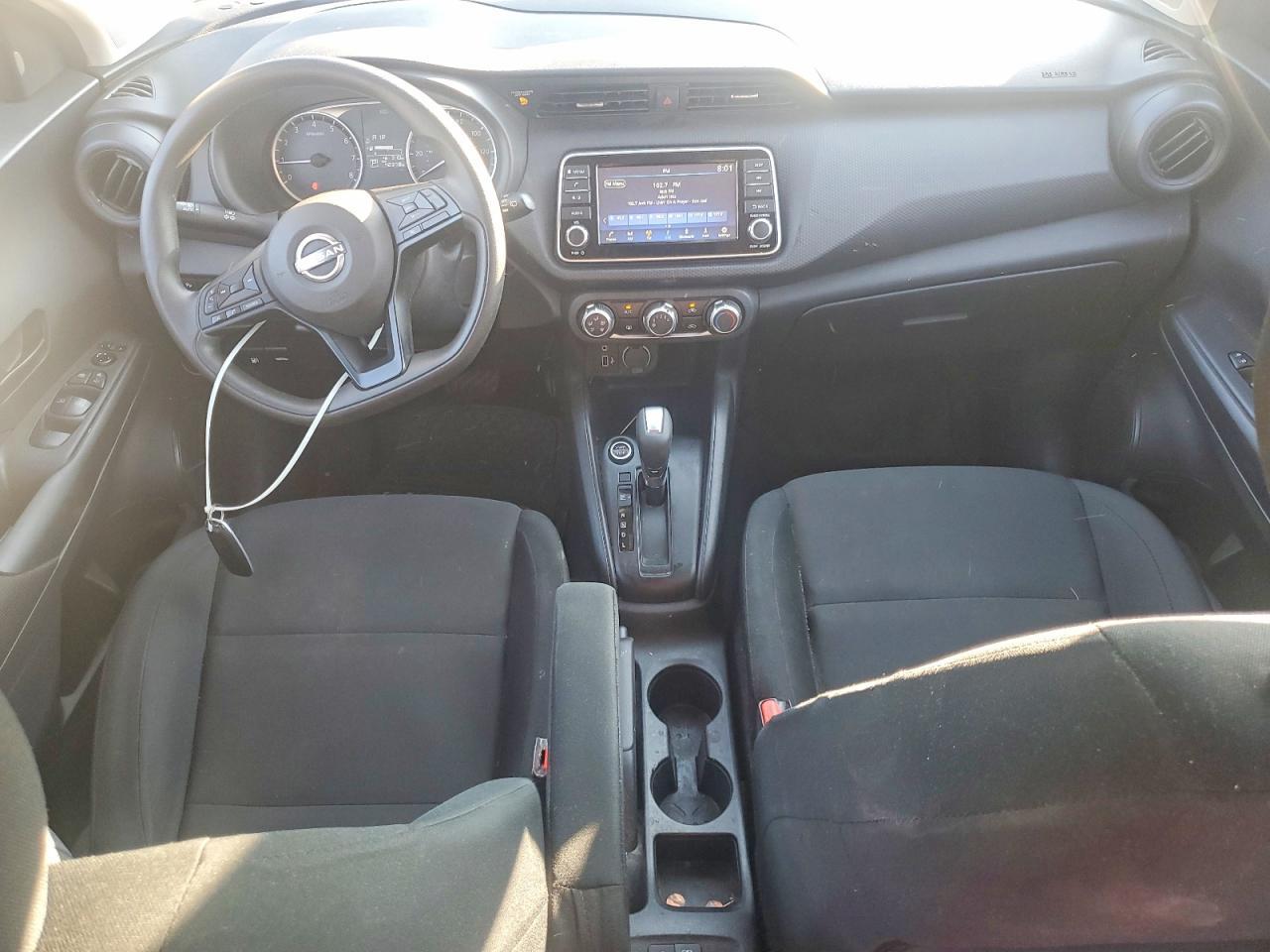 2024 Nissan Kicks S - zdjęcie 8