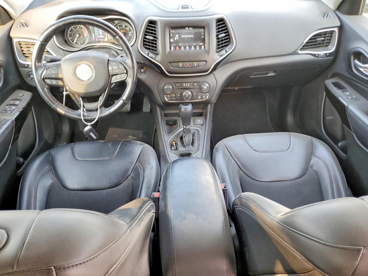 2021 Jeep Cherokee Latitude Plus - zdjęcie 8