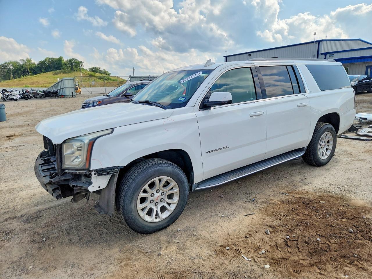 2016 GMC Yukon Xl C1500 Slt - zdjęcie główne