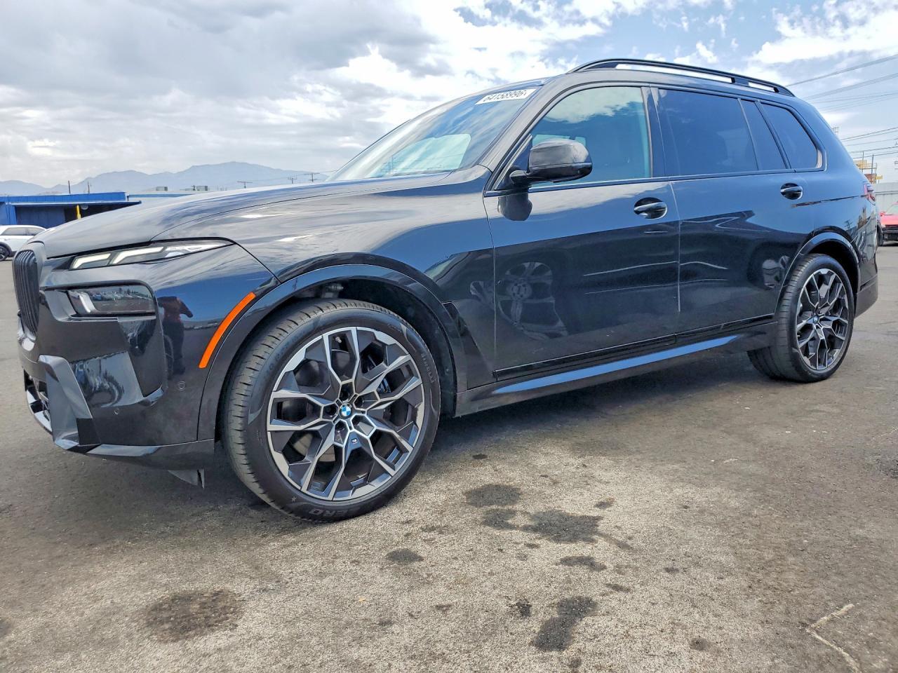 2025 BMW X7 xDrive40I - zdjęcie główne