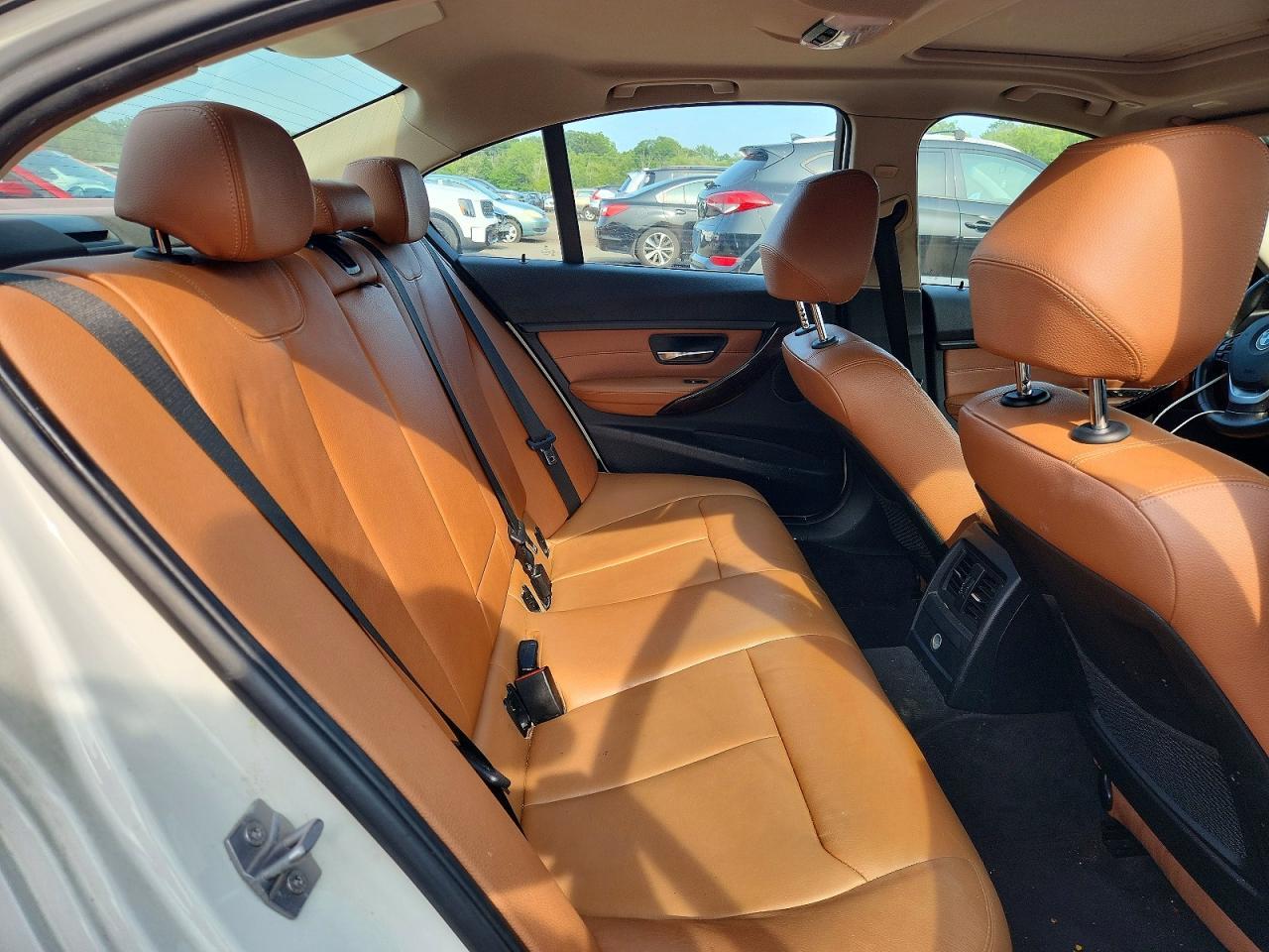 2013 BMW 328 Xi - zdjęcie 10