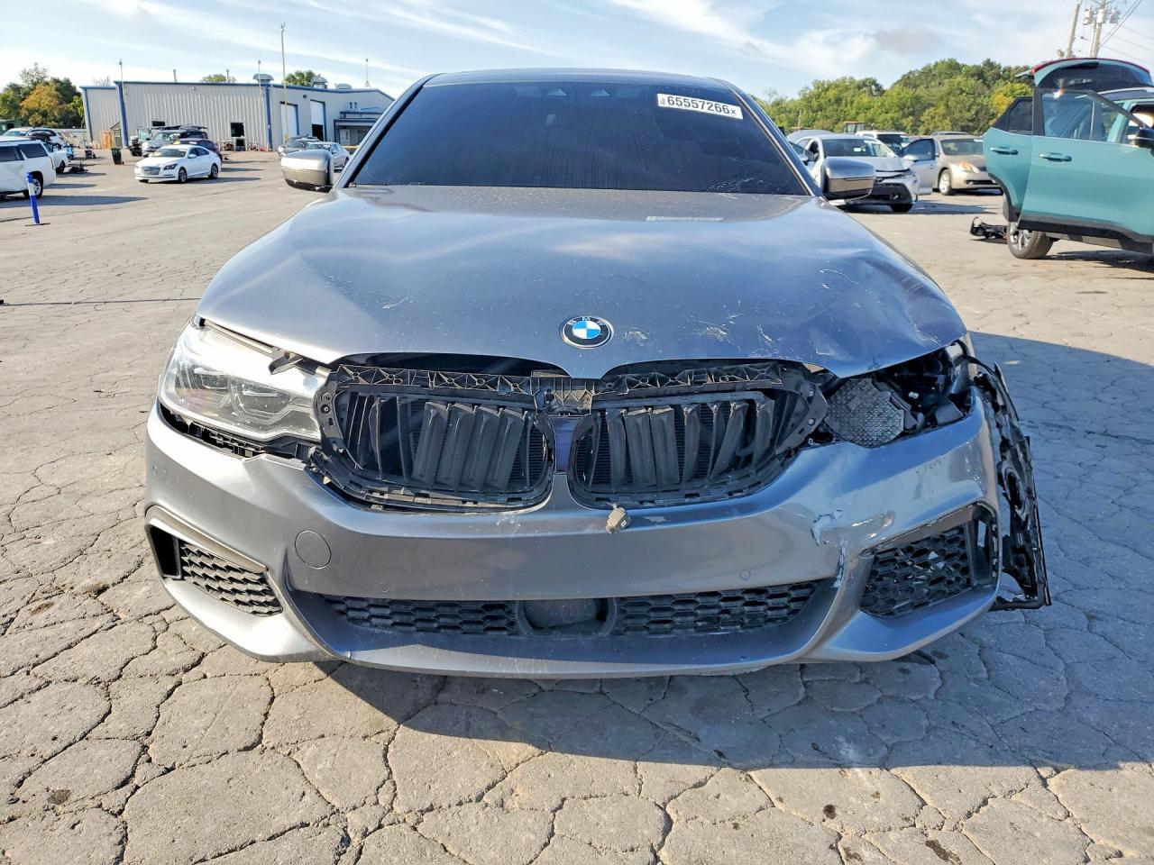2018 BMW Seria 5 M550i - zdjęcie 5