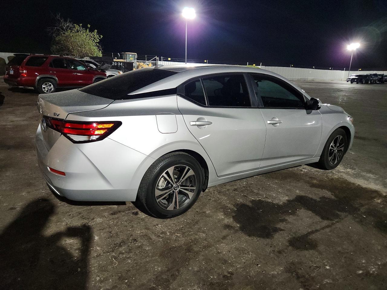 2023 Nissan Sentra Sv - zdjęcie 3