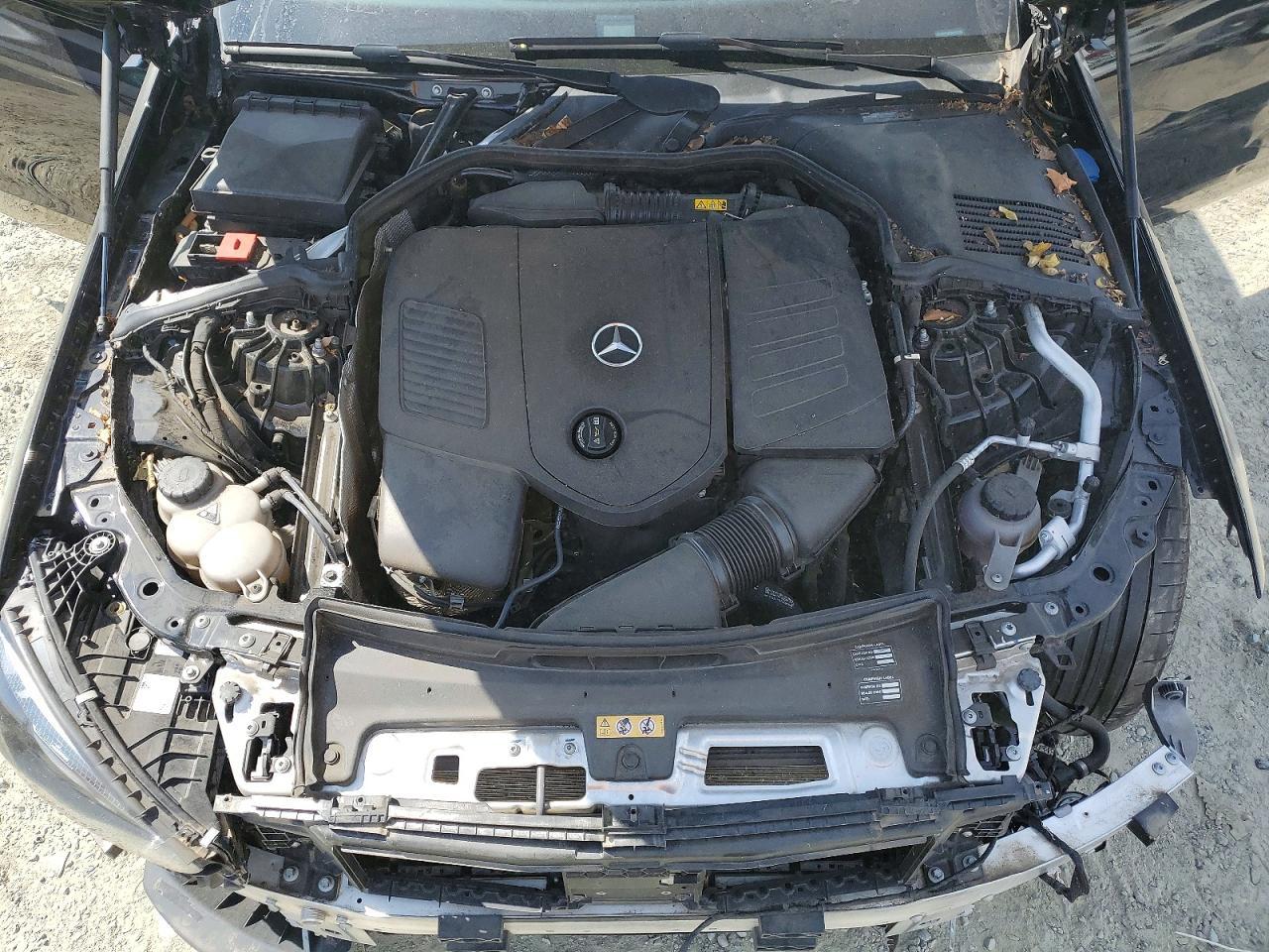 2022 Mercedes-Benz C 300 4Matic - zdjęcie 11