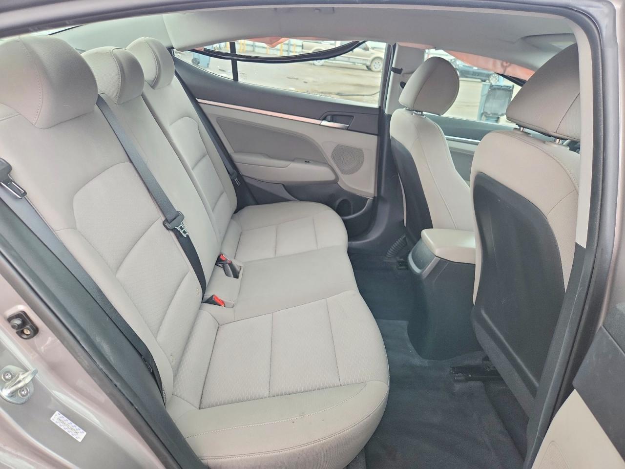 2020 Hyundai Elantra Sel - zdjęcie 10
