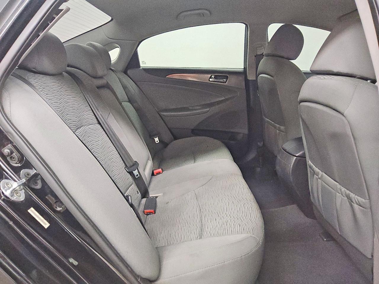 2015 Hyundai Sonata Hybrid Base - zdjęcie 10