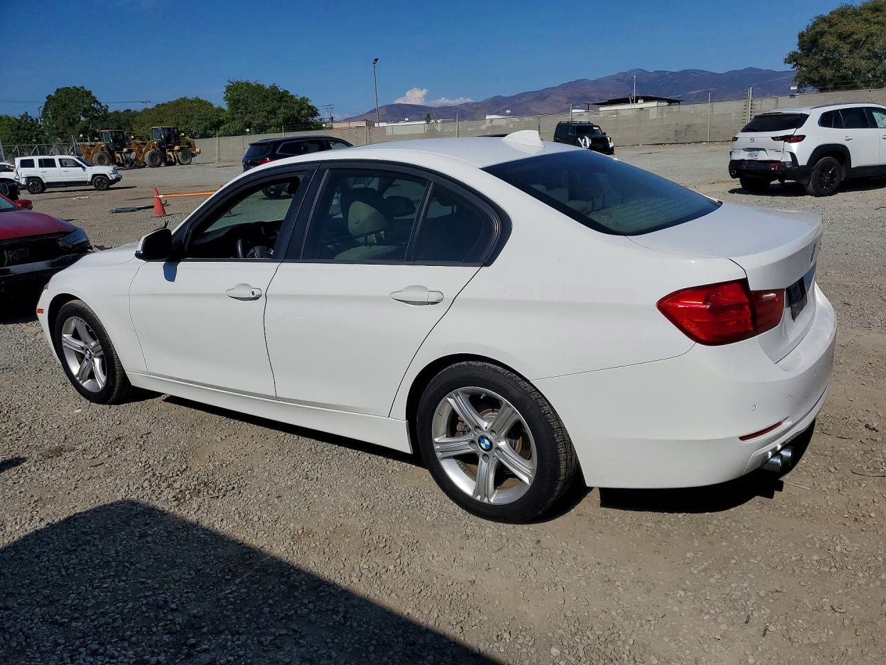 2014 BMW 328 I Sulev - zdjęcie 2